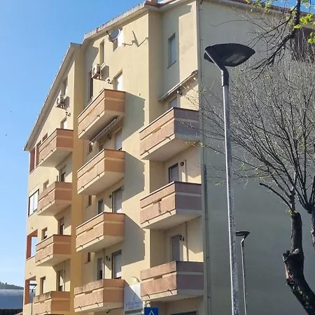 Sister's איגלסיאס